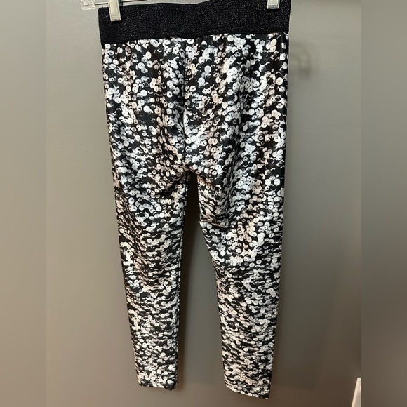 JUSTICE | BNWT Faux Sequin Pattern Leggings - Picture 3 of 3